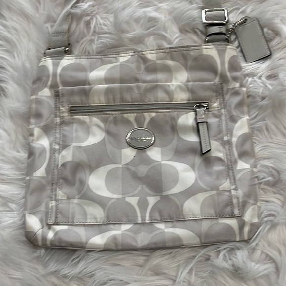 Coach crossbody. Long strap. Good condition - Picture 3 of 5